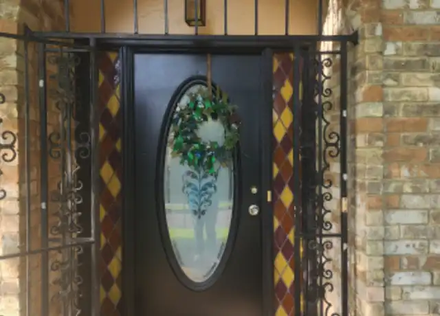 Property at 3834 Kiest Valley Pkwy, Dallas, TX, 75233, 3 beds, 2 baths, [object Object]
