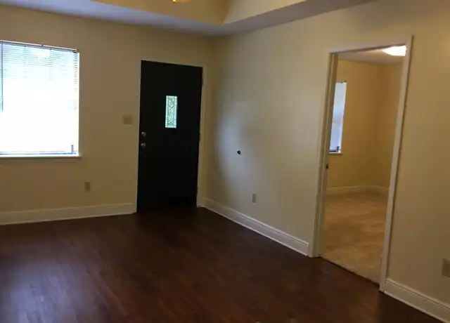 Property at 121 Lexington Dr Unit B1, Hattiesburg, MS, 39402, 2 beds, 1.5 baths, [object Object]