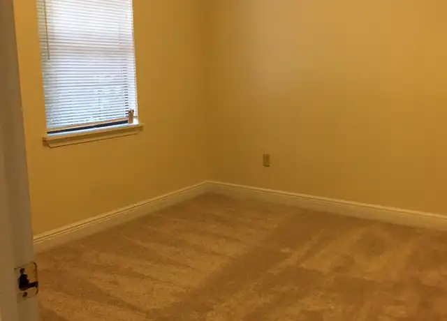 Property at 121 Lexington Dr Unit B1, Hattiesburg, MS, 39402, 2 beds, 1.5 baths, [object Object]
