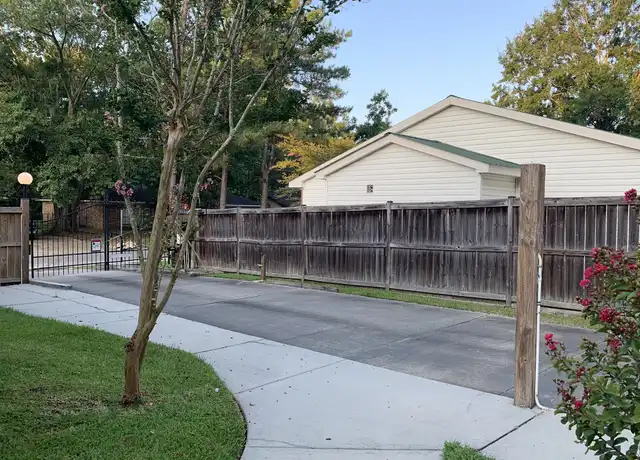 Property at 121 Lexington Dr Unit B1, Hattiesburg, MS, 39402, 2 beds, 1.5 baths, [object Object]