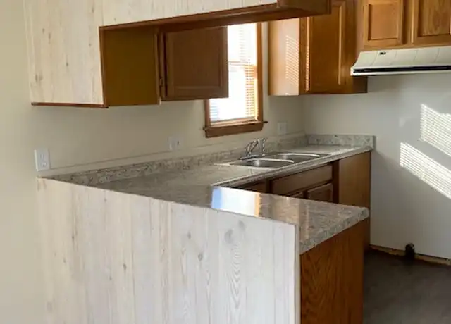 Property at 547 Hammond St Unit 1, Bangor, ME, 04401, 1 bed, 1 bath, [object Object]