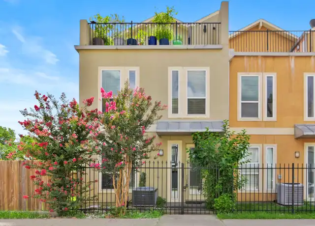 Property at 1638 Cohn St, Houston, TX, 77007, 2 beds, 2.5 baths, [object Object]