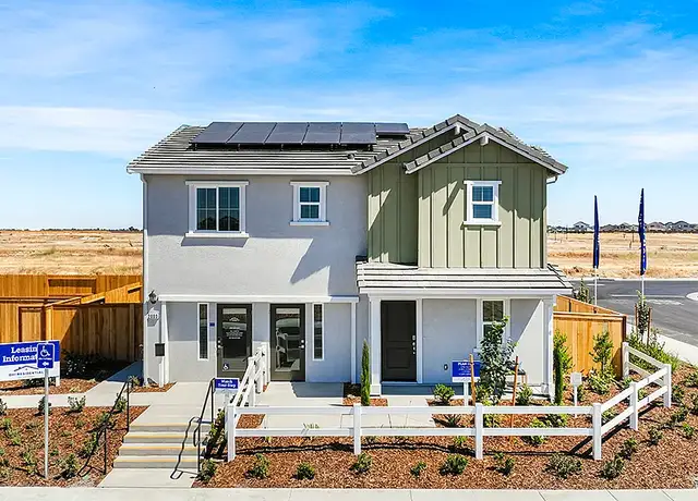 Photo of 2000 Rydal Cir, Roseville, CA 95747