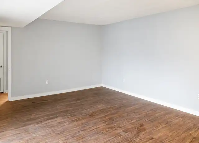 Property at 225 W McDowell Rd Unit H4, Jackson, MS, 39204, 1 bed, 1 bath, [object Object]