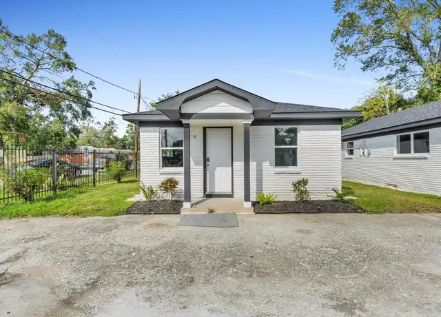 Property at 4120 Linn St Unit D, Houston, TX, 77026, 2 beds, 1 bath, [object Object]