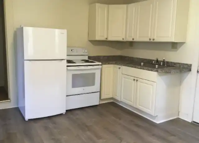 Property at 175 Marlboro St Unit 4, Keene, NH, 03431, 2 beds, 1 bath, [object Object]