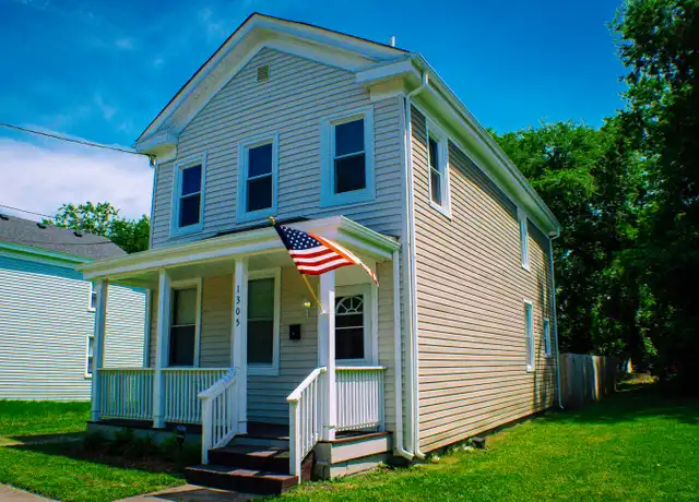 Property at 1305 W 27th St, Norfolk, VA, 23508, 4 beds, 2 baths, [object Object]