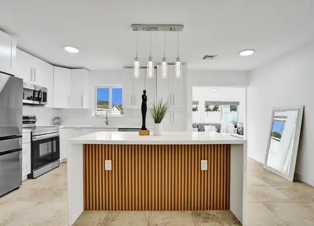 Property at 820 NE 8th St Unit A, Pompano Beach, FL, 33060, 3 beds, 1 bath, [object Object]