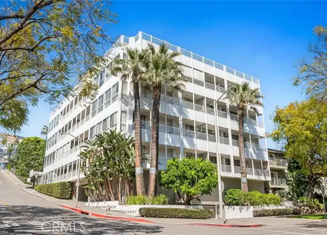 Property at 1400 N Sweetzer Ave #102, West Hollywood, CA, 90069, 3 beds, 2 baths, [object Object]
