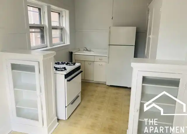 Property at 104 Lincoln Ave Unit 2E, Riverside, IL, 60546, 1 bed, 1 bath, [object Object]