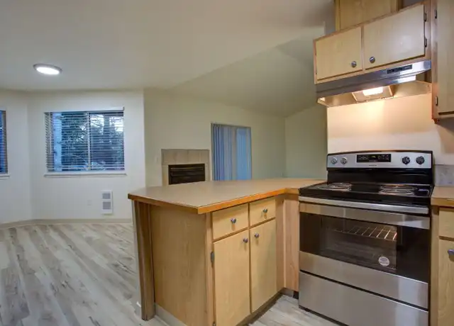 Property at 5917 NE 58th St Unit 04, Vancouver, WA, 98661, 3 beds, 2 baths, [object Object]