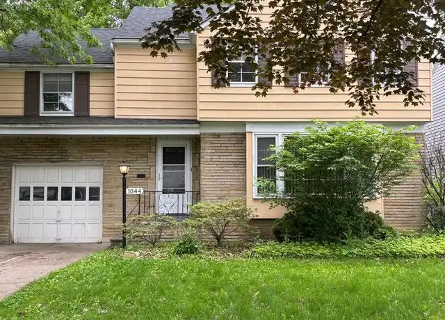Property at 1044 S Belvoir Blvd, Cleveland, OH, 44121, 3 beds, 1 bath, [object Object]