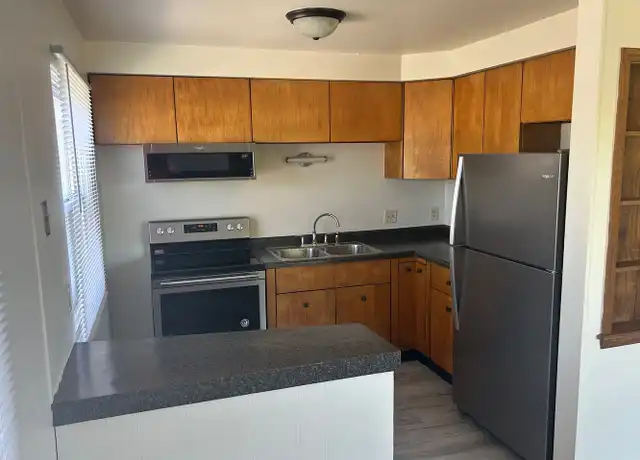 Property at 1024 Hunt Ave Unit 5, Neenah, WI, 54956, 2 beds, 1 bath, [object Object]