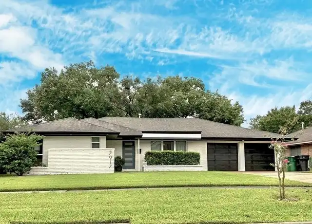 Property at 7917 Ridgeview Dr, Houston, TX, 77055, 3 beds, 2 baths, [object Object]