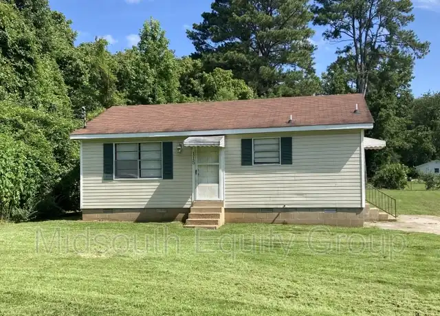 Property at 115 Parkburg Rd, Jackson, TN, 38301, 2 beds, 1 bath, [object Object]
