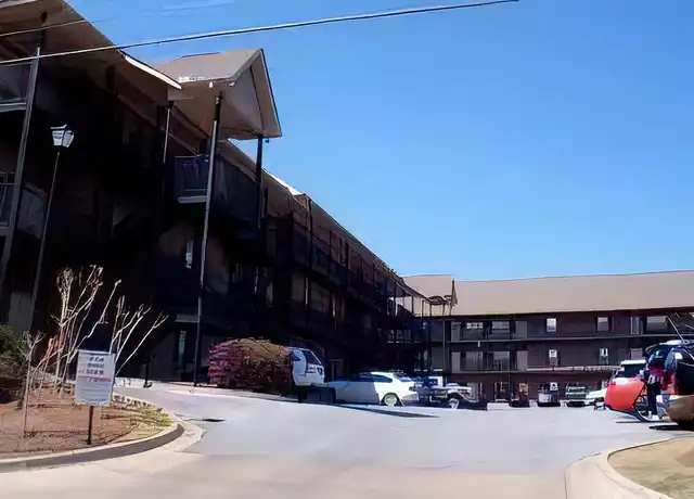 Property at 836 W Glenn Ave #306, Auburn, AL, 36832, 2 beds, 2 baths, [object Object]