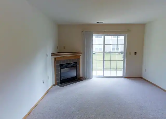 Property at 3005 S Gate Dr Unit 18, Hartford, WI, 53027, 2 beds, 2 baths, [object Object]