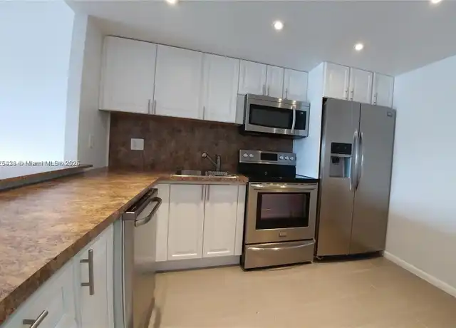 Property at 2200 E Hallandale Beach Blvd #402, Hallandale Beach, FL, 33009, 1 bed, 1 bath, [object Object]