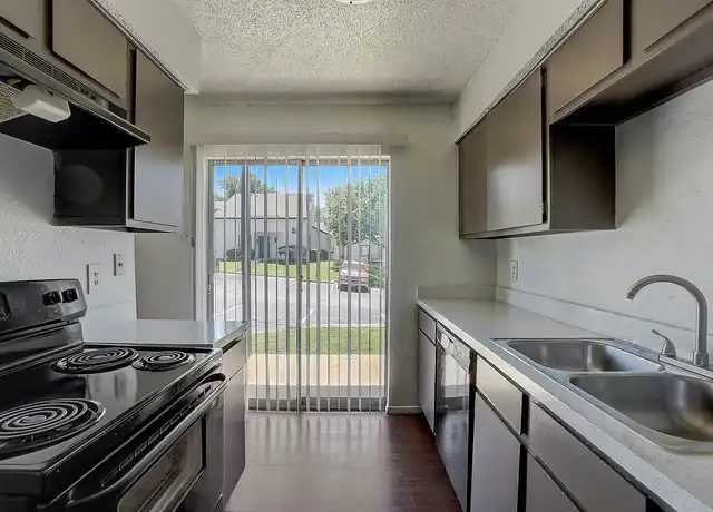 Property at Shadow Ridge - 4001 Hamilton Cir, Arlington, TX, 76013, 1-3 bed, 1-2 bath, [object Object]