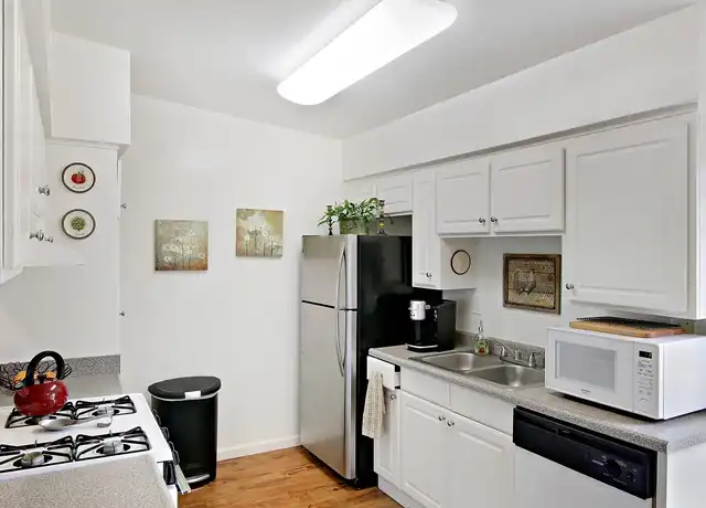 Property at Ocean Air - 7811 Talbert Ave, Huntington Beach, CA, 92648, 1-3 bed, 1-2.5 bath, [object Object]