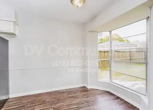 Property at 11418 Creekhurst Dr, Houston, TX, 77099, 3 beds, 2 baths, [object Object]