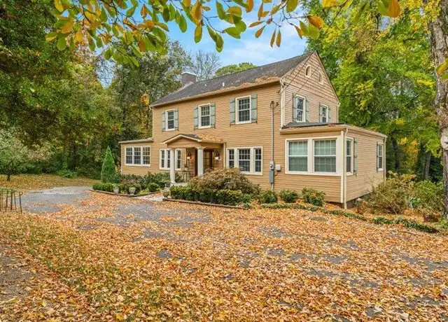 Property at 3930 Kingston Pike, Knoxville, TN, 37919, 4 beds, 2.5 baths, [object Object]