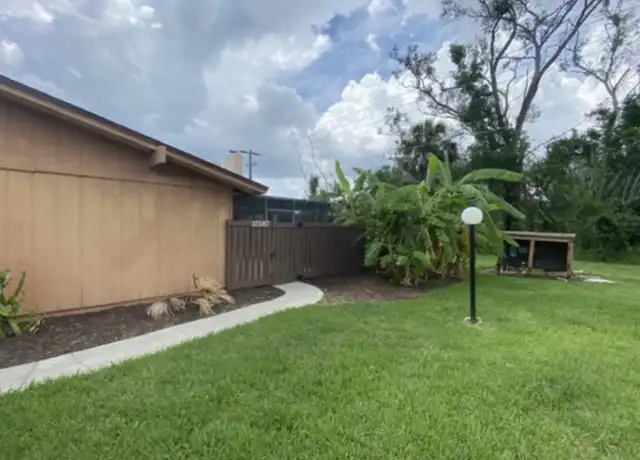 Property at 17287 Timber Oak Ln, Fort Myers, FL, 33908, 2 beds, 1.5 baths, [object Object]