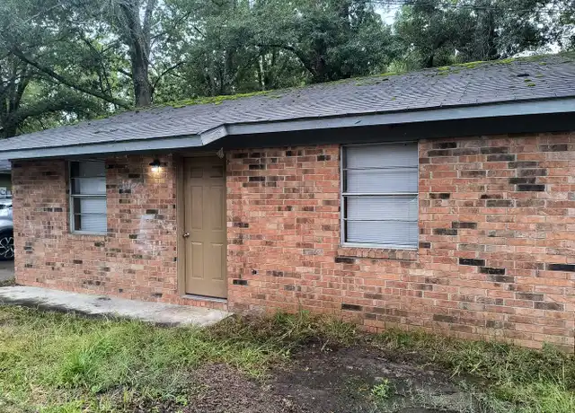 Property at 2702 W 24th Ave, Pine Bluff, AR, 71603, 2 beds, 1 bath, [object Object]