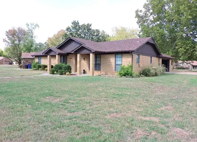 Property at 8617 Meadow Dr, Fort Smith, AR, 72908, 3 beds, 2 baths, [object Object]