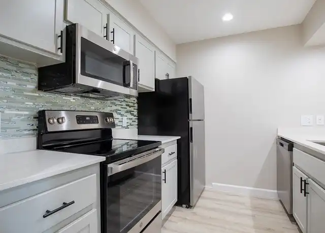 Property at Sofia Apartments - 208 E Baseline Rd, Tempe, AZ, 85283, 1-2 bed, 1 bath, [object Object]