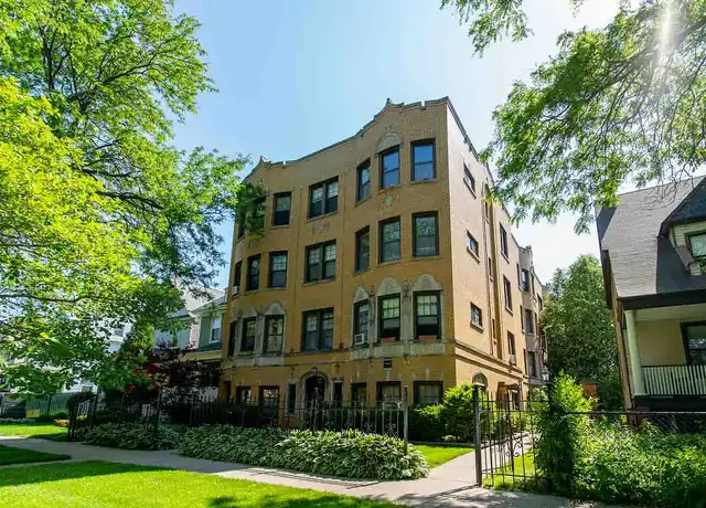 Property at 4325-29 N. Hermitage - 4325 N Hermitage Ave, Chicago, IL, 60613, 0-1 beds, 1 bath, Contact for Price