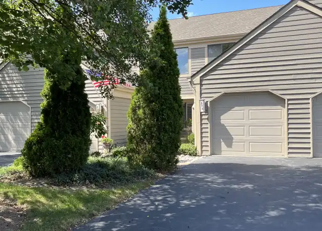 Property at 378 White Oak Ln Unit 378, Lake Barrington, IL, 60010, 2 beds, 2.5 baths, [object Object]