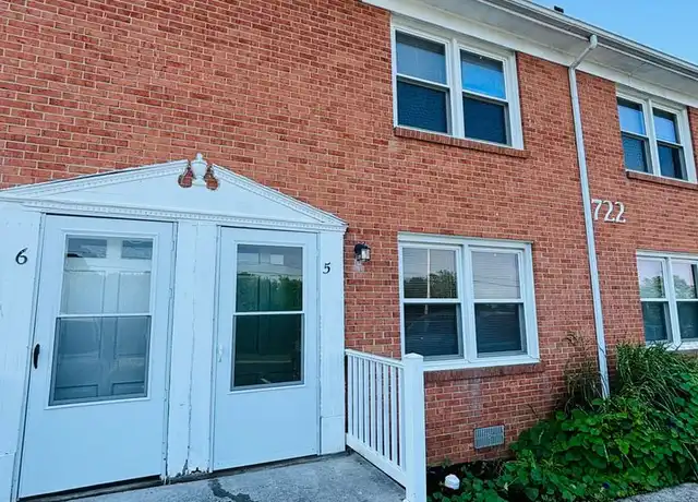 Property at 722 Roanoke St E Unit 5, Blacksburg, VA, 24060, 2 beds, 1 bath, [object Object]