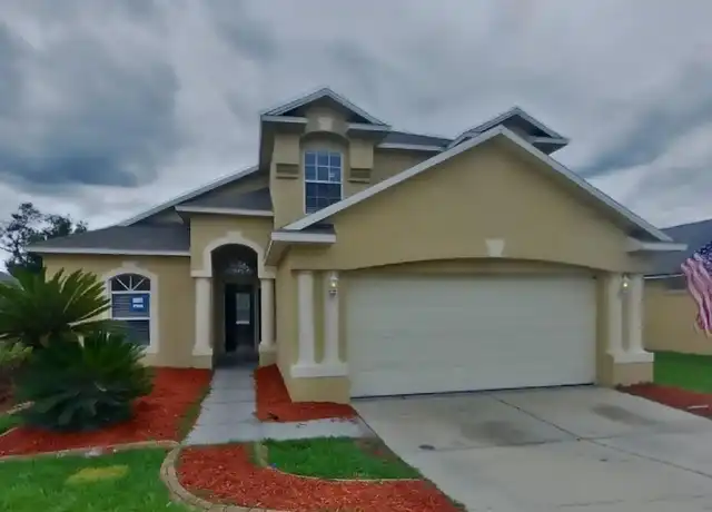 Property at 7613 Merchantville Cir, Zephyrhills, FL, 33540, 3 beds, 2.5 baths, [object Object]