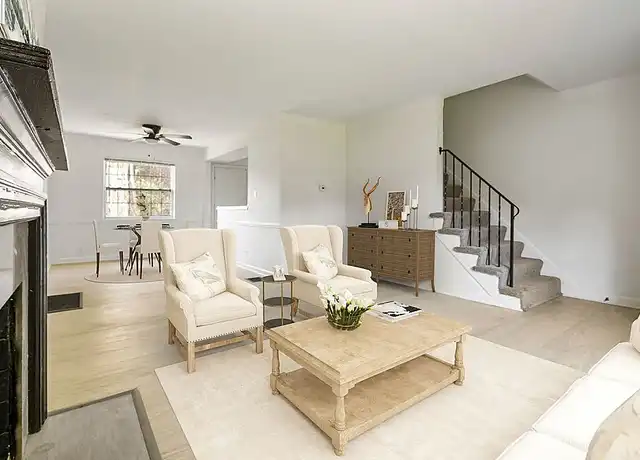 Property at Townhomes at Bexley - 51 Mayfair Blvd, Columbus, OH, 43213, 2 beds, 1 bath, [object Object]
