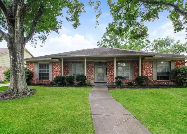 Property at 16411 Clearcrest Dr, Houston, TX, 77059, 4 beds, 2 baths, [object Object]