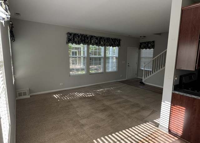 Photo of 1425 Millbrook Dr, Algonquin, IL 60102