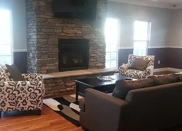 Property at Shaker Square Apartments - 2375 Shaker Ln, Lebanon, IN, 46052, 1 bed, 1 bath, [object Object]