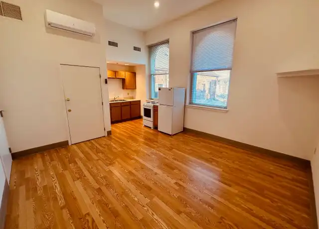 Property at 252 W College Ave Unit 216, York, PA, 17401, 1 bed, 1 bath, [object Object]