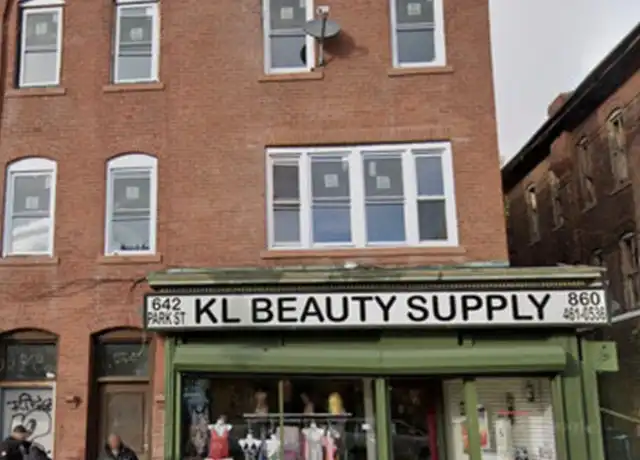 Property at 646 Park St Unit 2A, Hartford, CT, 06106, 3 beds, 1 bath, [object Object]