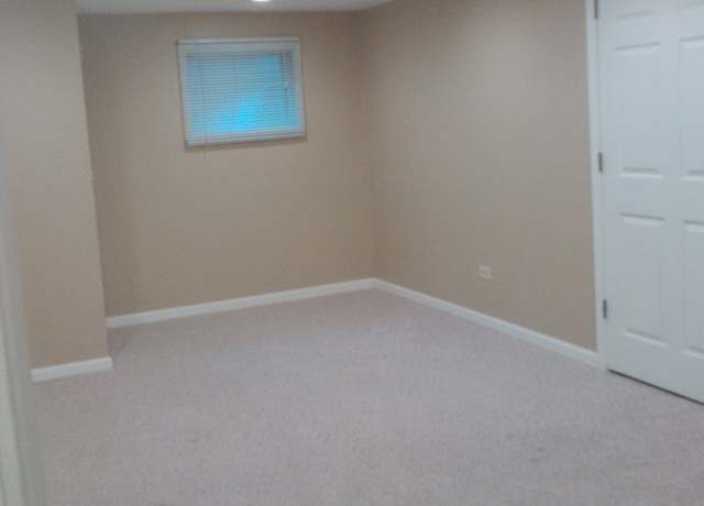 Photo of 714 W Inverrary Ln #0, Deerfield, IL 60015