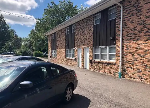 Property at 818 Greenbrier Rd, DeKalb, IL, 60115, 3 beds, 2 baths, [object Object]