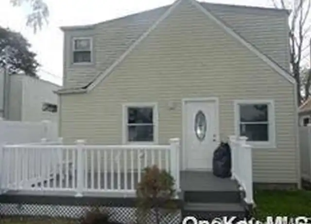 Property at 64 Lorraine Rd Unit Upper, Island Park, NY, 11558, 2 beds, 1 bath, [object Object]