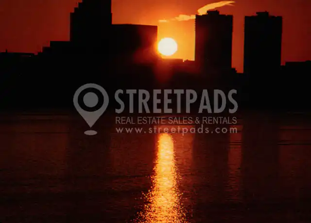 Property at 568 Green St, Cambridge, MA, 02139, 2 beds, 1 bath, [object Object]