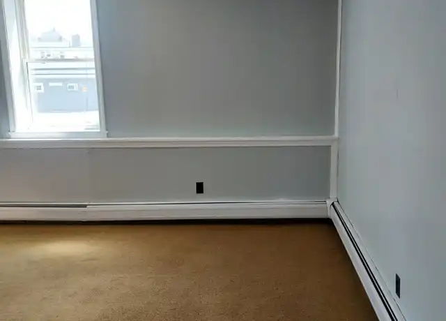 Property at 281 Main St Unit 202, Waterville, ME, 04901, 1 bed, 1 bath, [object Object]