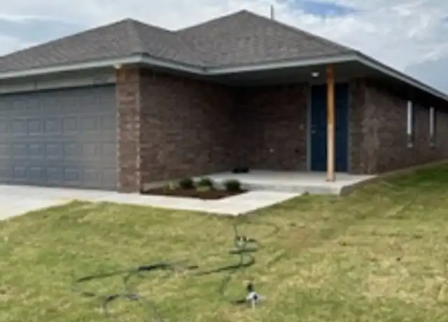 Property at 2932 NW 195th St, Edmond, OK, 73012, 3 beds, 2 baths, [object Object]