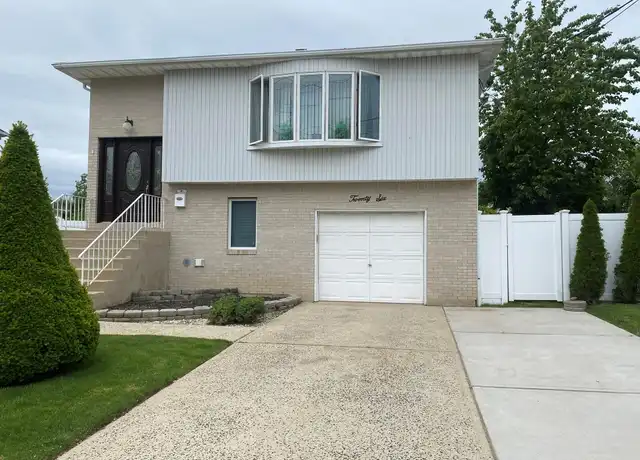 Property at 26 Horton Ave, Valley Stream, NY, 11581, 1 bed, 1 bath, [object Object]