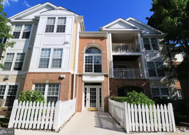 Property at 12000 Amber Ridge Cir Unit A102, Germantown, MD, 20876, 2 beds, 2 baths, [object Object]