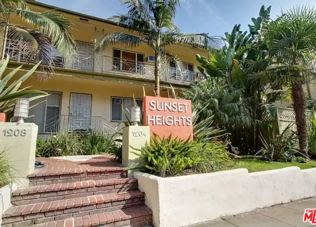 Property at 1204 N Crescent Heights Blvd Unit 3, West Hollywood, CA, 90046, 1 bed, 1 bath, [object Object]