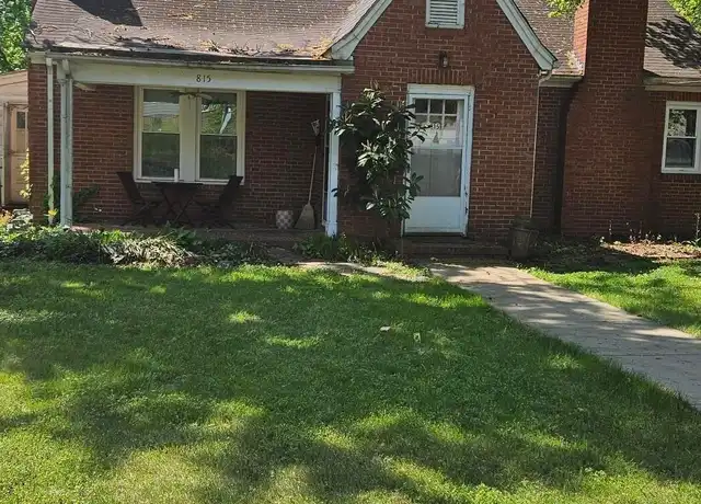 Property at 815 W Johnson St, Raleigh, NC, 27605, 2 beds, 1 bath, [object Object]